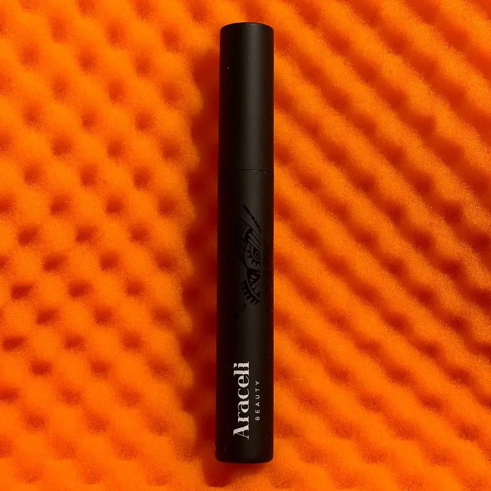 Araceli Beauty Monarca Mascara in Black/Negro